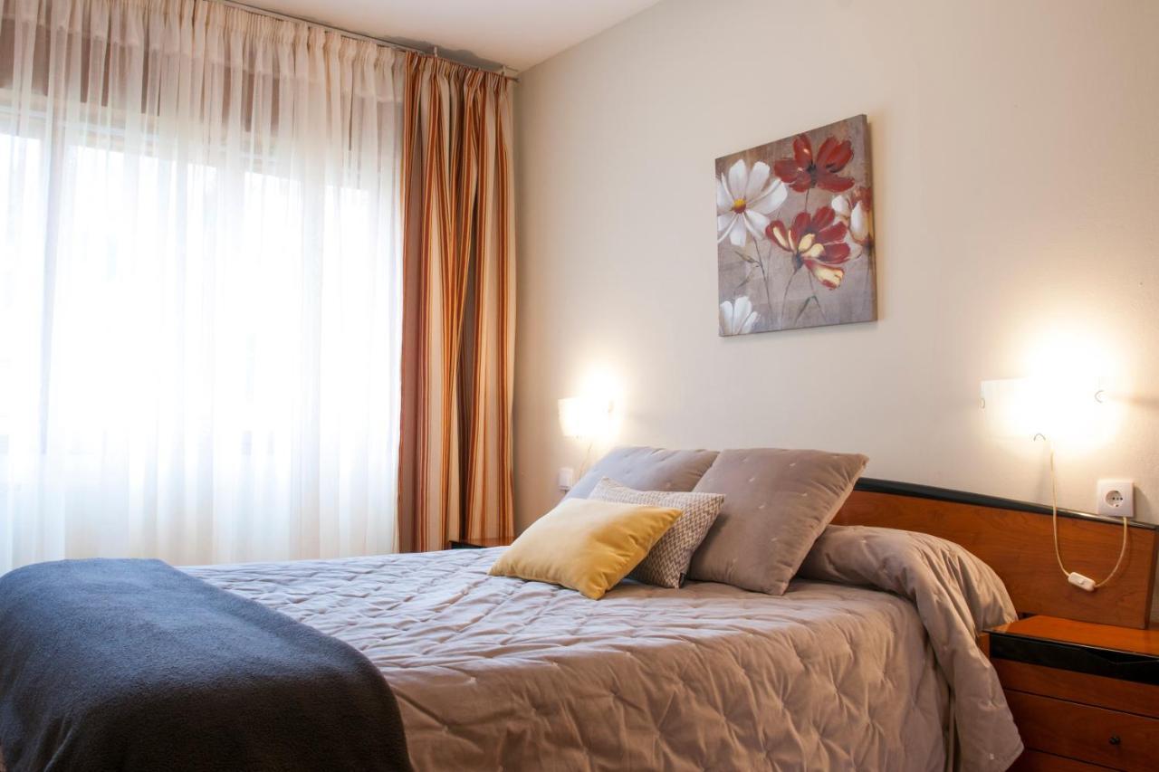 Ferienwohnung Apartamento Araceli Proximo A Clinica Oftalmologica Fdez Vega Oviédo Exterior foto