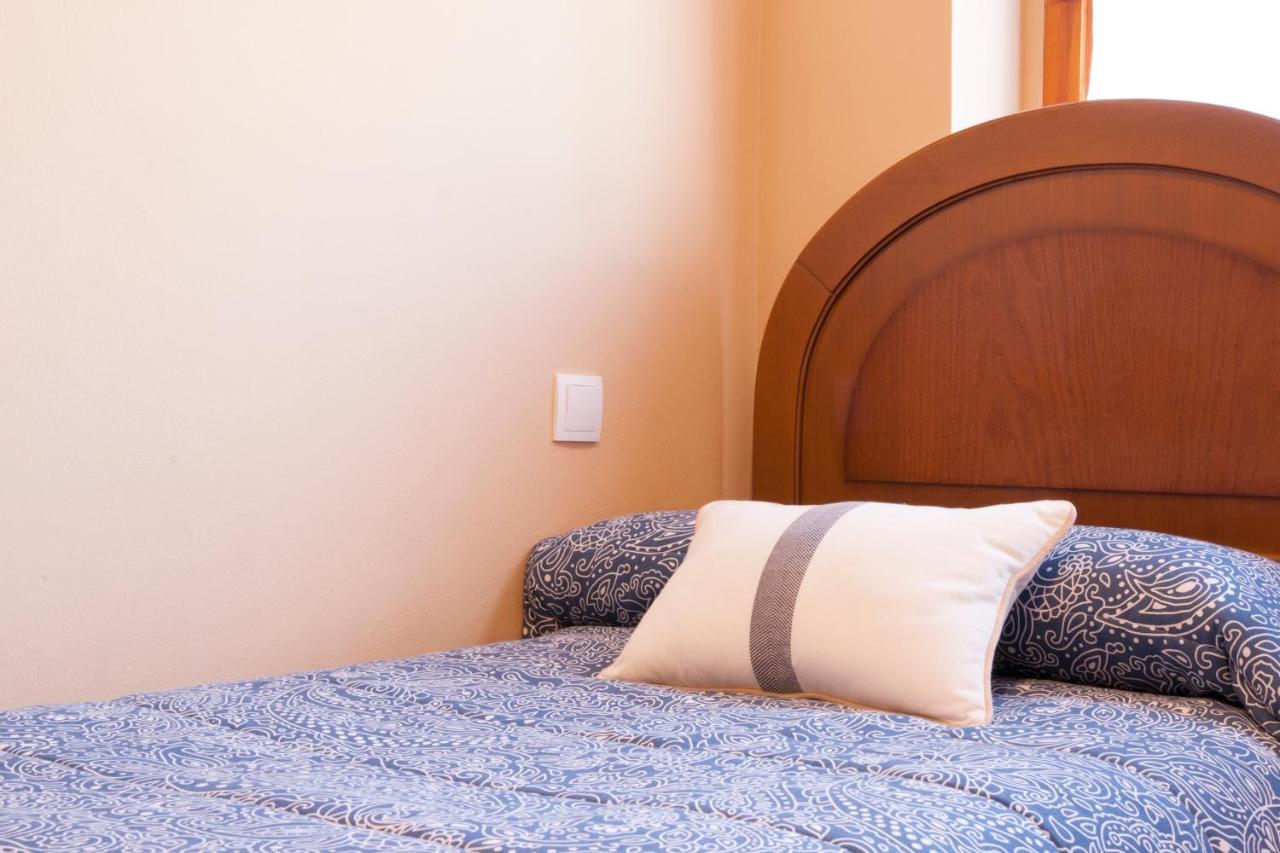 Ferienwohnung Apartamento Araceli Proximo A Clinica Oftalmologica Fdez Vega Oviédo Exterior foto