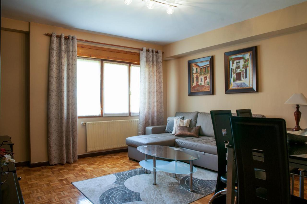 Ferienwohnung Apartamento Araceli Proximo A Clinica Oftalmologica Fdez Vega Oviédo Exterior foto