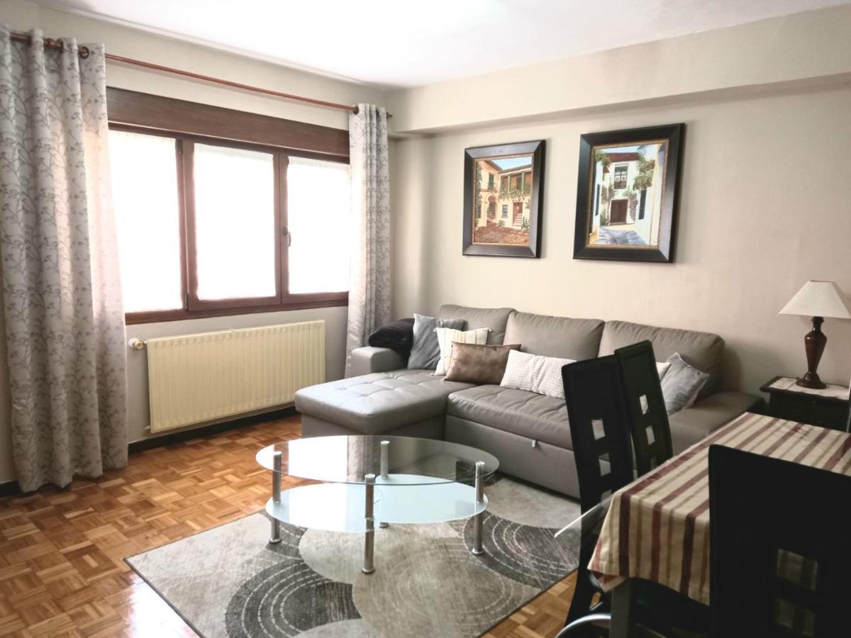 Ferienwohnung Apartamento Araceli Proximo A Clinica Oftalmologica Fdez Vega Oviédo Exterior foto